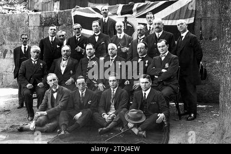 05/31/1921. Vigo. Imposizione di decorazioni. Il console della Gran Bretagna a Vigo, Mr. Guyalt (X), con i nuovi onorati con l'ordine dell'Impero britannico. Foto: Conteggio. Crediti: Album / Archivo ABC Foto Stock