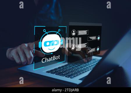 Chatbot Chat con l'intelligenza artificiale. Uomo d'affari che utilizza la tecnologia robot intelligente ai, assistente di conversazione, concetto di intelligenza artificiale ai, chatbot digitale su virt Foto Stock