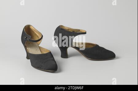 Scarpe con cinturino al tallone top