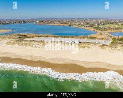 vista aerea della spiaggia principale della città di sagg Foto Stock