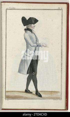 Cabinet of modes o New modes, 1 settembre 1786, PL. II, A.B. Duhamel, dopo L, 1786 uomo in mezzo lutto. Secondo il testo di accompagnamento, l'uomo è vestito con una giacca grigia ("Habit") con colletto di velluto nero, sotto indossa un gilet a righe di Tafzijde e un pantaloni al ginocchio con fibbie rotonde allo zoom. Jabot stropicciato (??) e manette. Cappello à l'Androsmane con bottone e lis, coda avvolta in tessuto nero, breloques, scarpe con rotondo? fibbie. Taglio di capelli? La stampa fa parte del ventesimo cahier della serie Cabinet des Modes Ou Les Modes Nouvelles. La serie è composta da 72 stampe di moda, pub Foto Stock