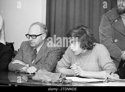 Azioni al CIO DI allenamento sportivo a Duinlust, Whizgle News from the Past, su misura per il futuro. Esplora le narrazioni storiche, l'immagine dell'agenzia olandese olandese con una prospettiva moderna, colmando il divario tra gli eventi di ieri e quelli di domani. Un viaggio senza tempo che delinea le storie che plasmano il nostro futuro Foto Stock