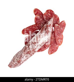fette di salame isolate su fondo bianco con percorso di ritaglio, concetto di cibo gustoso con salame Foto Stock