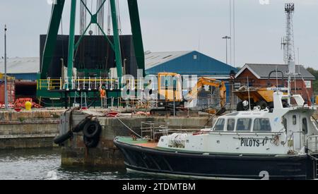 Barry Waterfront, Barry Wales, 10 dicembre 2023. Barry vince 20 milioni di sterline di fondi per il nuovo porto turistico. La prima fase dell'edilizia residenziale è iniziata nel 2005. Foto Stock