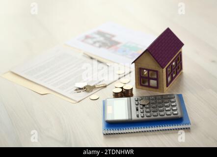 Tasto Home Immobiliare di proprietà di prestito il concetto di vendita Foto Stock