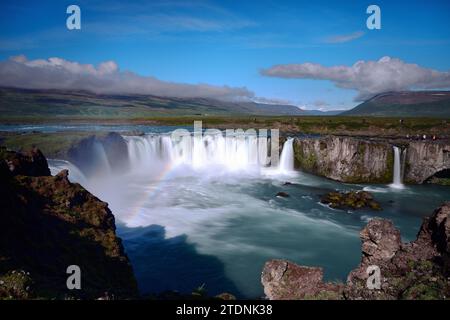 Godafoss, Islanda - 2 luglio 2022: Cascata Rainbow e Godafoss Foto Stock