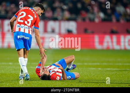 Iván Martin ed Eric Garcia del Girona FC durante la partita di la Liga EA Sports tra Girona FC e Deportivo Alaves giocarono allo Stadio Montilivi il 18 dicembre 2023 a Girona, in Spagna. (Foto di Alex Carreras / Imago) Foto Stock