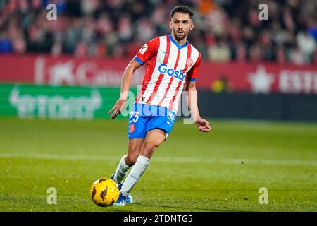Ivan Martin del Girona FC durante la partita di la Liga EA Sports tra Girona FC e Deportivo Alaves ha giocato al Montilivi Stadium il 18 dicembre 2023 a Girona, in Spagna. (Foto di Alex Carreras / Imago) Foto Stock