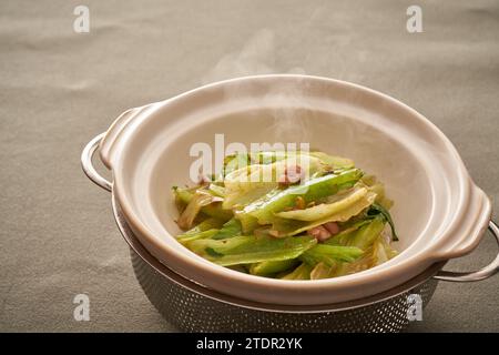 ）Lattuga （saltata in padella in stile cinese Foto Stock