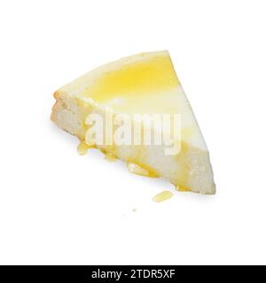 Cheesecake al limone, torta di ricotta, torta greca di melopita su sfondo bianco isolato Foto Stock