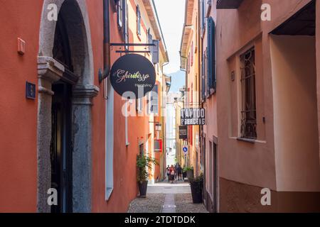 Locarno: Vicolo nel centro storico di Locarno, Ticino, Tessin, Svizzera Foto Stock