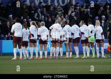 Everton FC contro Manchester City - Barclays Women's Super League LIVERPOOL, INGHILTERRA - 17 DICEMBRE: Manchester City si schiera prima del calcio d'inizio della partita di Super League tra Everton FC e Manchester City al Walton Hall Park il 17 dicembre 2023 a Liverpool, Inghilterra. (Foto Alan Edwards per F2images) Foto Stock