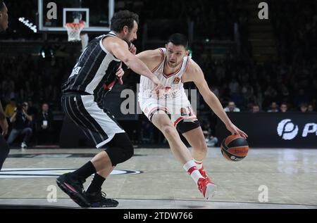 Bologna, Italia. 19 dicembre 2023. Q18durante la partita del campionato di pallacanestro Eurolega Segafredo Virtus Bologna vs. Olympiacos Pireo. Bologna, 19 dicembre 2023 al Segafredo Arena Credit: Independent Photo Agency/Alamy Live News Foto Stock