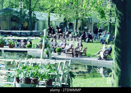 Casa e giardino, trambusto, Velsen, Velsen, 06-05-1997, Whizgle News dal passato, su misura per il futuro. Esplora le narrazioni storiche, l'immagine dell'agenzia olandese olandese con una prospettiva moderna, colmando il divario tra gli eventi di ieri e quelli di domani. Un viaggio senza tempo che delinea le storie che plasmano il nostro futuro Foto Stock