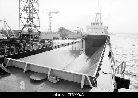 Cantiere navale Stapel Spaarndam, Spaarndam, Ships, 15-11-1978, Whizgle News from the Past, su misura per il futuro. Esplora le narrazioni storiche, l'immagine dell'agenzia olandese olandese con una prospettiva moderna, colmando il divario tra gli eventi di ieri e quelli di domani. Un viaggio senza tempo che delinea le storie che plasmano il nostro futuro. Foto Stock