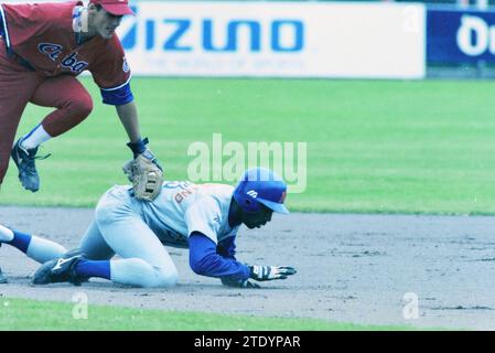 HHW, Paesi Bassi - Cuba [Haarlem Baseball Week], 29-06-1996, Whizgle News from the Past, Tailored for the Future. Esplora le narrazioni storiche, l'immagine dell'agenzia olandese olandese con una prospettiva moderna, colmando il divario tra gli eventi di ieri e quelli di domani. Un viaggio senza tempo che delinea le storie che plasmano il nostro futuro. Foto Stock