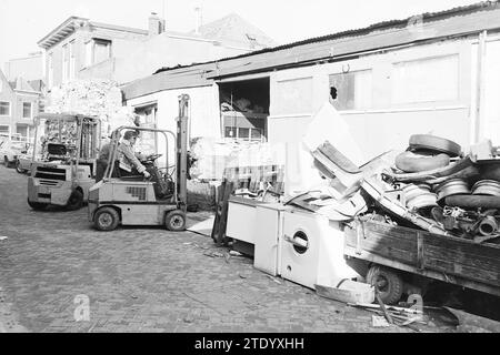 Old paper trade Barends, Paper Factory and paper trade, 01-03-1978, Whizgle News from the Past, su misura per il futuro. Esplora le narrazioni storiche, l'immagine dell'agenzia olandese olandese con una prospettiva moderna, colmando il divario tra gli eventi di ieri e quelli di domani. Un viaggio senza tempo che delinea le storie che plasmano il nostro futuro. Foto Stock