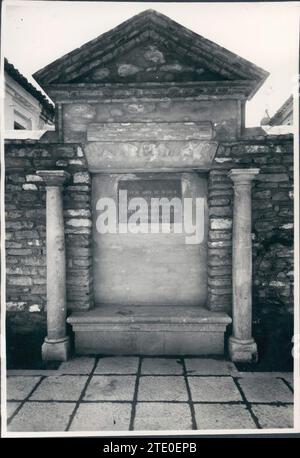 12/31/1949. Monumento sulle mura della Royal House, dove furono firmate le Capitolazioni d'America. Crediti: Album / Archivo ABC / Manuel Torres Molina Foto Stock