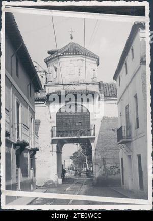 12/31/1929. Puerta de Córdoba nella parte interna, a Santa Fé. Crediti: Album / Archivo ABC Foto Stock