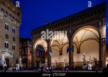 Galleria Loggia dei Lanti con sculture in Piazza della Signoria, Firenze, Italia Foto Stock