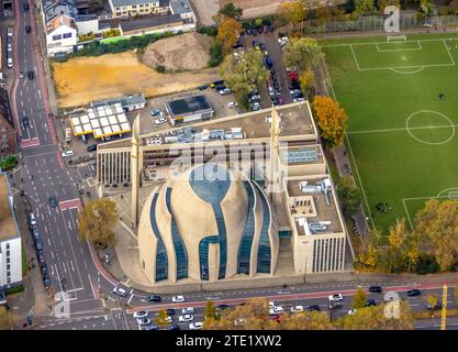 Vista aerea, Moschea centrale Ditib di Colonia dal design moderno, Ehrenfeld, Colonia, Renania, Renania settentrionale-Vestfalia, Germania Foto Stock