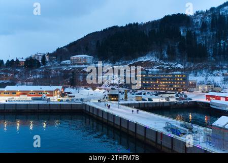 Porto delle navi da crociera di Narvik, Narvik, Norvegia. Novembre 2023. Foto Stock