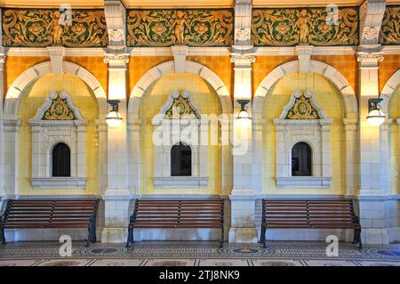 Biglietto ornati Hall di Dunedin stazione ferroviaria, Anzac Square, Dunedin, Regione di Otago, Isola del Sud, Nuova Zelanda Foto Stock