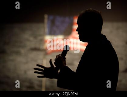 L'amministratore della NASA Jim Bridenstine fa osservazioni durante la finale del concorso Manfred Lachs Space Law Moot Court Competition del 24 ottobre 2019 presso la sede della NASA a Washington DC, USA. Versione ottimizzata di un'immagine originale della NASA / credito: NASA / B Ingalls. Solo per uso editoriale. Foto Stock