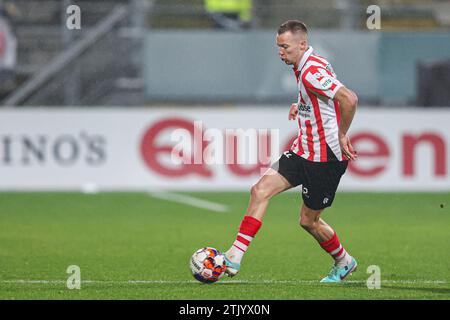 Den Haag, Paesi Bassi. 20 dicembre 2023. DEN HAAG, PAESI BASSI - 20 DICEMBRE: Arno Verschueren dello Sparta Rotterdam dribbling durante il secondo turno della TOTO KNVB Cup tra ADO Den Haag e Sparta Rotterdam al Bingoal Stadion il 20 dicembre 2023 a Den Haag, Paesi Bassi. (Foto di Hans van der Valk/Orange Pictures) credito: Orange Pics BV/Alamy Live News Foto Stock