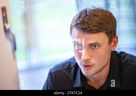 Il golfista svedese Ludvig Åberg ha fotografato durante un'intervista a Eslövs Golfklubb il 20 dicembre 2023. Foto: Johan Nilsson / TT / Code 50090 Foto Stock