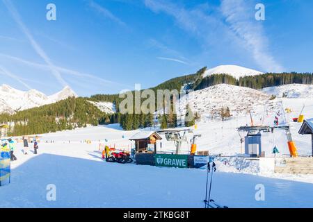 Parco nazionale Gesäuse: Skilift Kaiserau, sci alpino, neve a Gesäuse, Steiermark, Stiria, Austria Foto Stock