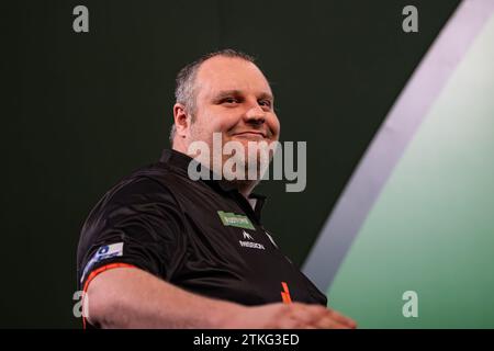 Alexandra Palace, Londra, Regno Unito. 20 dicembre 2023. 2023/24 PDC Paddy Power World Darts Championships Day 6 Evening Session; Alex Spellman Credit: Action Plus Sports/Alamy Live News Foto Stock