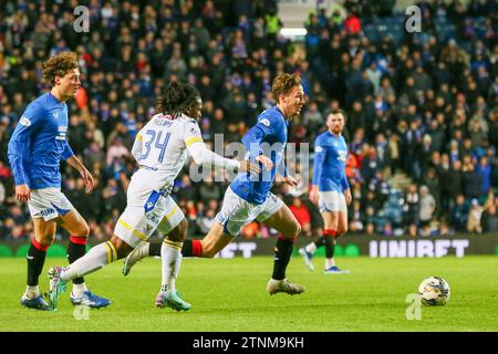 Glasgow, Regno Unito. 20 dicembre 2023. Dopo la vittoria della Viaplay Cup il 17 gennaio all'Hampden Park, i Rangers giocano a St Johnstone nel loro stadio di casa, l'Ibrox Stadium, Glasgow, Scozia, Regno Unito. I Rangers sono ora solo 5 punti dietro il Celtic con due partite in mano, quindi il risultato di questo gioco è molto importante. Crediti: Findlay/Alamy Live News Foto Stock