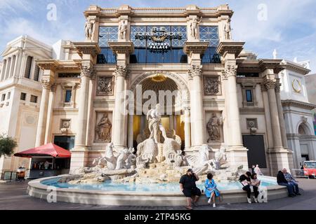 Vista generale dei Forum Shops al Caesars Palace di Las Vegas, Nevada, Stati Uniti. Immagine scattata l'11 dicembre 2023. © Belinda Jiao jiao.bilin@gmai Foto Stock