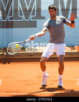 Madrid, 05/07/2017. Mutual tennis Madrid Open. Nell'immagine, formazione Novak Djokovic. Foto: Di San Bernardo, Belén Díaz Archdc. Crediti: Album / Archivo ABC / Eduardo San Bernardo,Ernesto Agudo Foto Stock