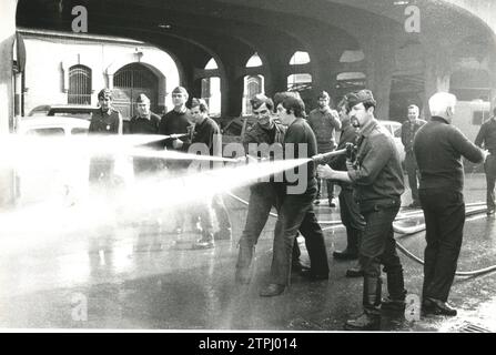 02/25/1978. Siviglia. Per ventiquattro ore ABC ha coesistito con i vigili del fuoco sivigliani. Nell'immagine. Crediti: Album / Archivo ABC Foto Stock