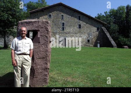 San Sebastian 8-24-2000 relazione di Scultoreduardo Chillida. Foto: Daniel G. Lopez....Archdc - Chillida Leku (museo con le opere di Chillida). Crediti: Album / Archivo ABC / Daniel G. López Foto Stock