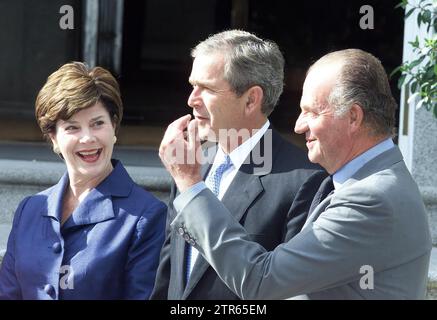 11/06/2001. Madrid 12-6-01. Visita del Presidente degli Stati Uniti Bush al Palazzo Zarzuela con i Re. Foto Jose Garcia. ArchDC. Crediti: Album / Archivo ABC / José García Foto Stock