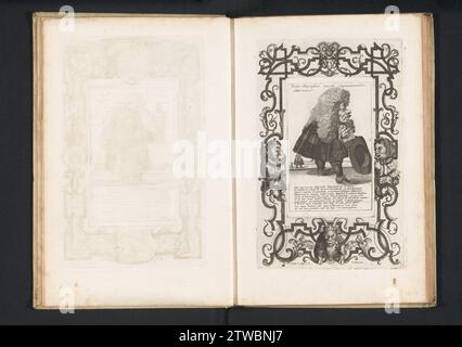 Una piccola persona con una parrucca grande, il cappello in mano, 1720, 1716 - 1720 Una piccola persona con una parrucca grande, il cappello in mano. Nella didascalia un verso in olandese. Numerato a destra al centro: 6. Stampa all'interno di una cornice decorativa stampata di un piatto separato con persone piccole, una capra sul fondo. Parte della seconda edizione olandese legata dal 1720 (e relativa al commercio eolico in quell'anno) di una serie di caricature di piccole persone, note come toneel nano, parzialmente copiate su un vecchio esempio tedesco. Tipografia: Olanda settentrionale produttore di sprint: Paesi Bassi settentrionali spublisher: Amsterdam paper etching A small Foto Stock