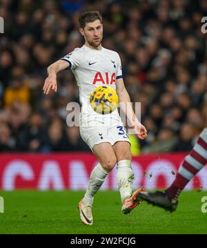 Londra, Regno Unito. 7 dicembre 2023 - Tottenham Hotspur contro West Ham United - Premier League - Stadio Tottenham Hotspur. Ben Davies del Tottenham in azione contro il West Ham. Credito immagine: Mark Pain / Alamy Live News Foto Stock