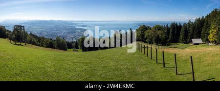 Vista dal Pfaender a Bregenz e al lago di Costanza, Pfaender, vicino a Bregenz, Panorama, Vorarlberg, Austria Foto Stock