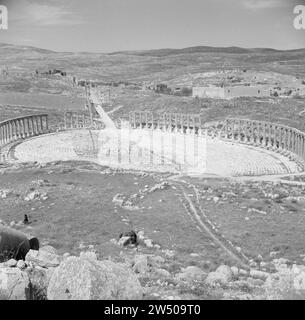 Panoramica del forum di Jerash CA. 1950-1955 Foto Stock