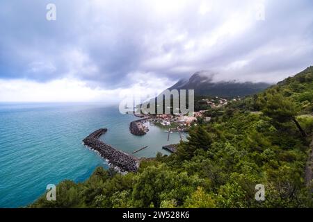 Porto di Maratea, porto e porto turistico della cittadina di Maratea alle pendici del Monte San Biagio. Foto Stock