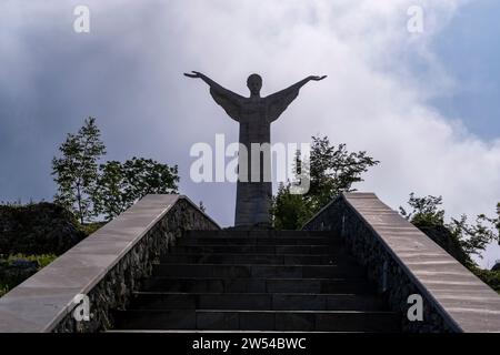 La Statua del Cristo Redentore di Maratea, Cristo Redentore di Maratea sulla vetta del monte San Biagio. Foto Stock