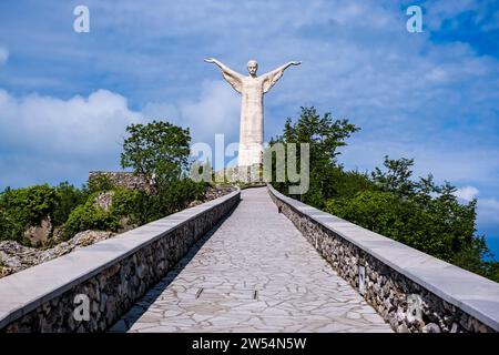 La Statua del Cristo Redentore di Maratea, Cristo Redentore di Maratea sulla vetta del monte San Biagio. Foto Stock