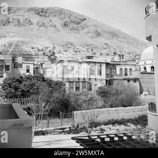 Statua nella città di Damasco, ca. 1950-1955 Foto Stock