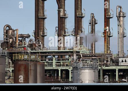 12.11.2023, Germania, Oberhausen, Renania settentrionale-Vestfalia - stabilimento industriale nel parco chimico, stabilimento OQ Chemicals Ruhrchemie. OQ Chemicals (in precedenza Foto Stock