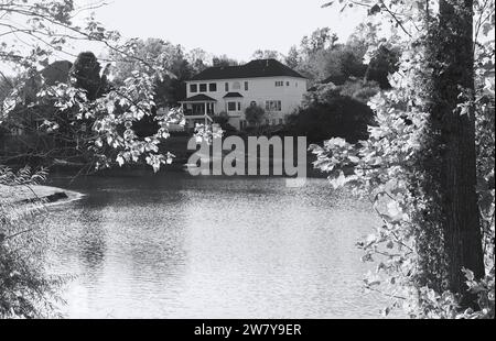 Splendida casa sul lago Foto Stock