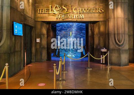 La lobby d'ingresso del Lost Chambers Aquarium all'Atlantis The Palm, Dubai, Emirati Arabi Uniti Foto Stock