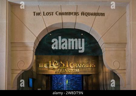 La lobby d'ingresso del Lost Chambers Aquarium all'Atlantis The Palm, Dubai, Emirati Arabi Uniti Foto Stock